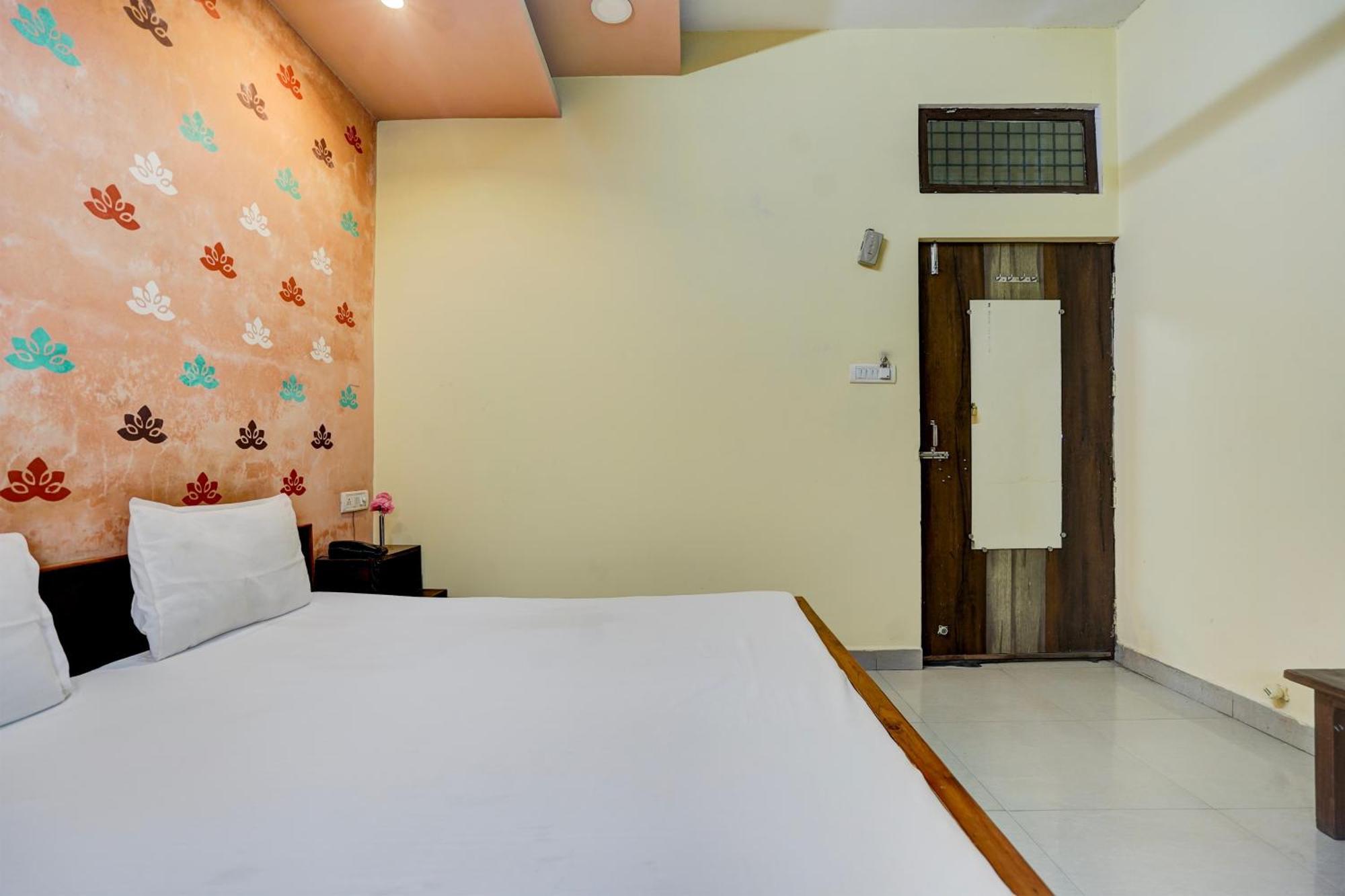 Hotel O Shyam Utsav Mirzāpur Εξωτερικό φωτογραφία