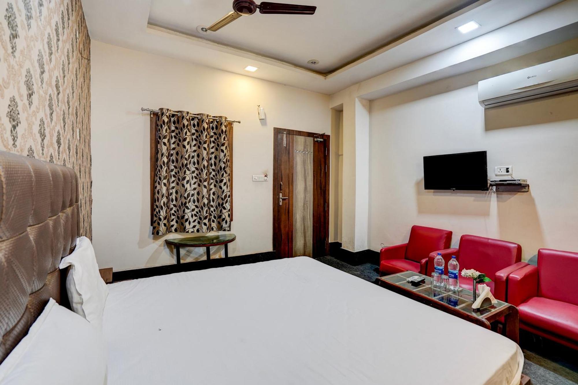 Hotel O Shyam Utsav Mirzāpur Εξωτερικό φωτογραφία